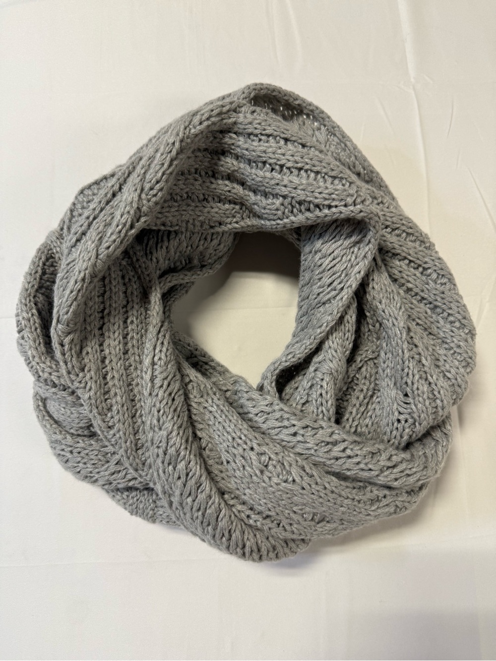 New York & Company Gray Cable Knit Infinity Scarf Chunky Winter Cozy